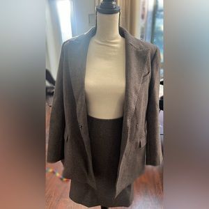 Brand new cashmere tweed Theory suit